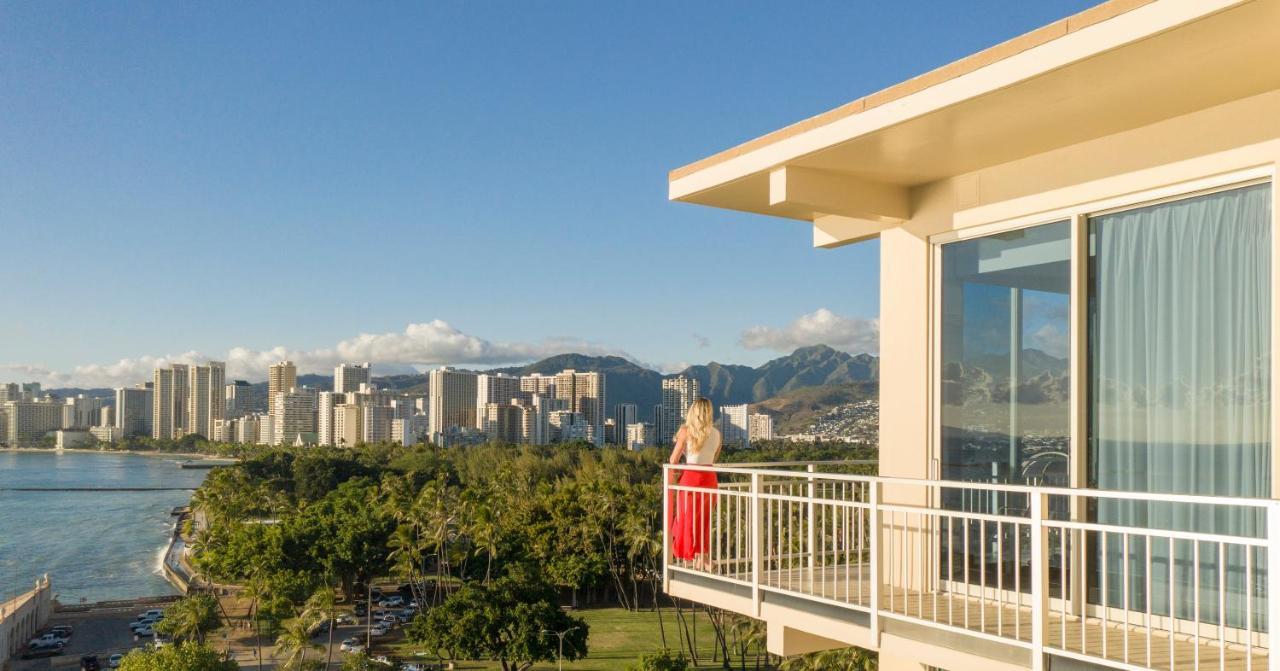 Kaimana Beach Hotel Honolulu Exteriör bild