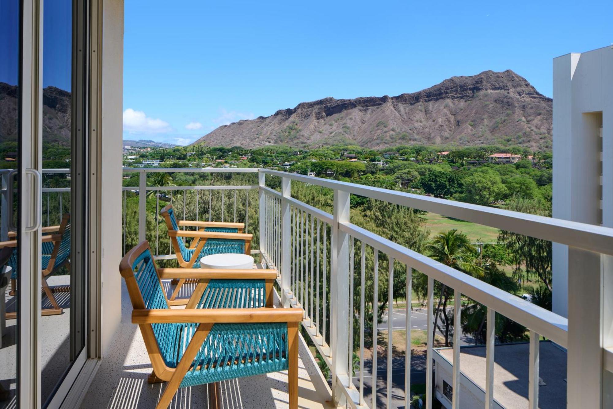Kaimana Beach Hotel Honolulu Exteriör bild