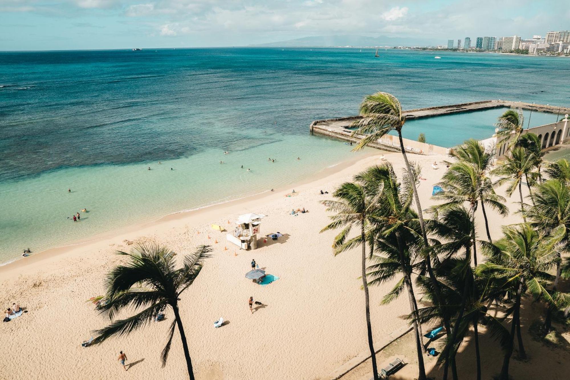 Kaimana Beach Hotel Honolulu Exteriör bild